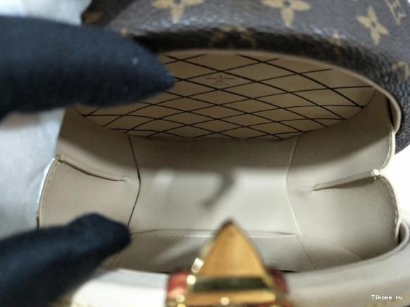 Affordable Vuitton Louis PETITE BOITE CHAPEAU 0722